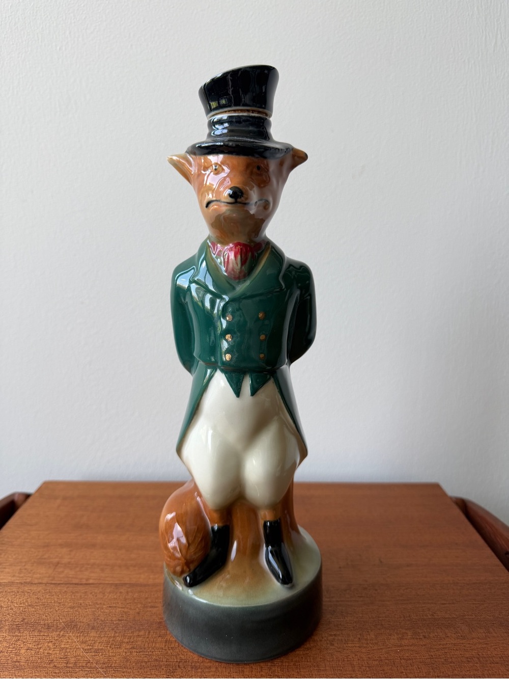 Vintage Fox Decanter Ceramic Whiskey Bottle with Stopper 1970s Barware
